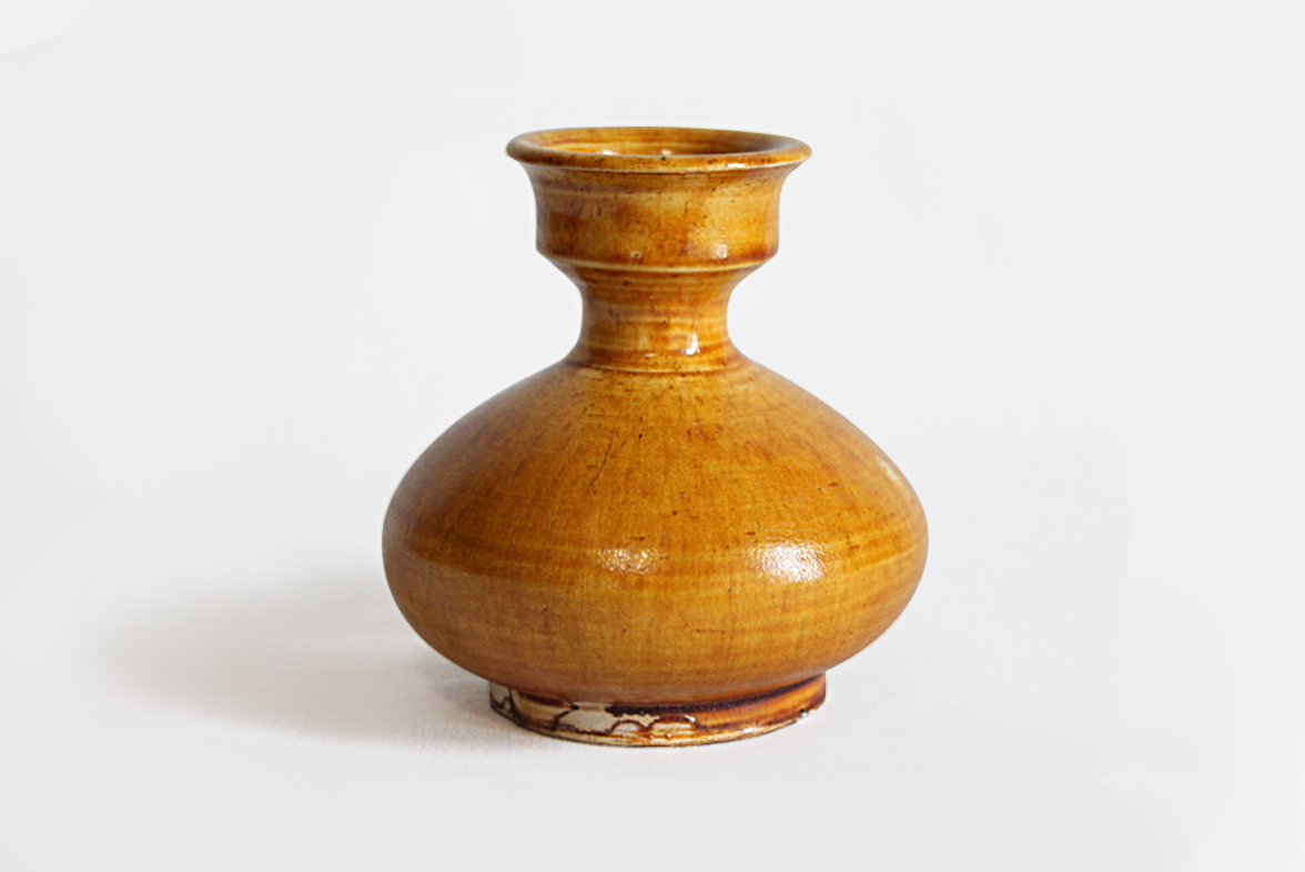 黄釉盤口瓶(唾壺)唐時代
