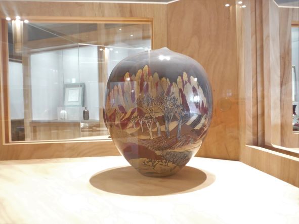 「日本古陶磁と近現代の名陶」展開催中